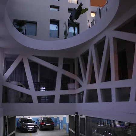 Minzoni Sul Mare E 130 Mt Dal Centro