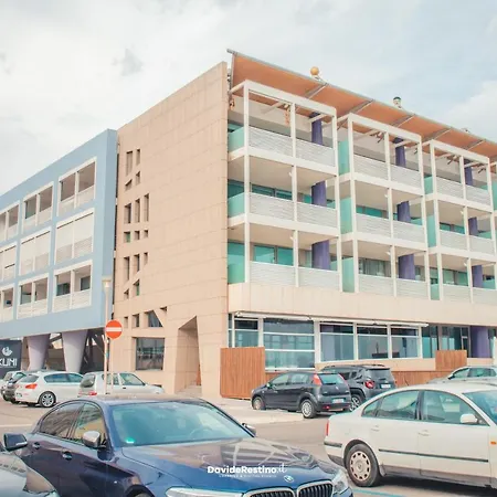 Minzoni Sul Mare E 130 Mt Dal Centro *