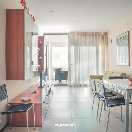 Apartamento Minzoni Sul Mare E 130 Mt Dal Centro