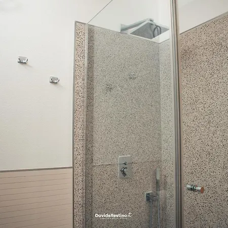 Minzoni Sul Mare E 130 Mt Dal Centro *