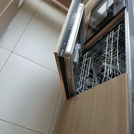 Minzoni Sul Mare E 130 Mt Dal Centro * Gallipolli