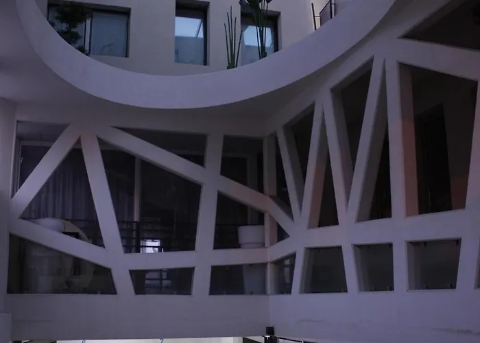 Minzoni Sul Mare E 130 Mt Dal Centro